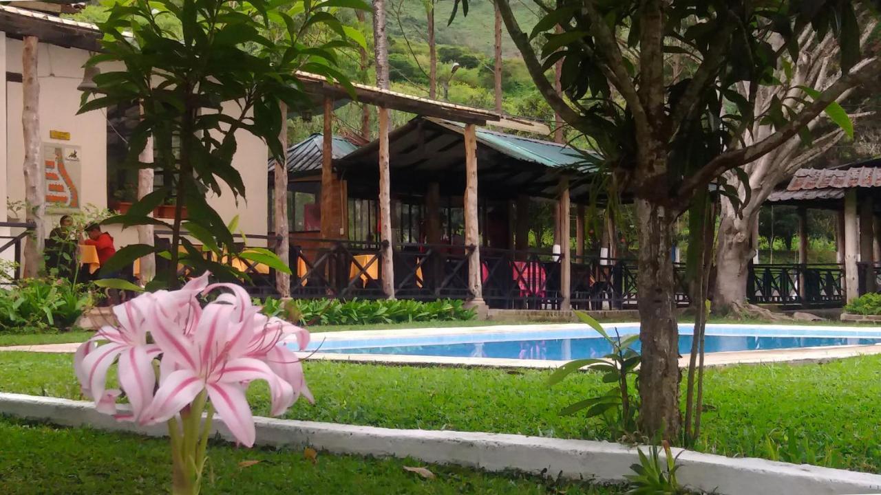 Hosteria La Eterna Primavera Huigra Exteriér fotografie